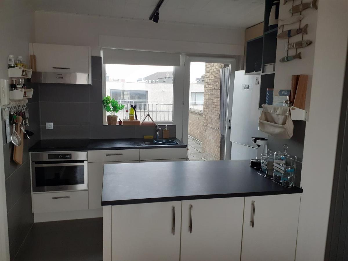 Gezellig Centraal Gelegen Penthouse Oostende Exterior foto